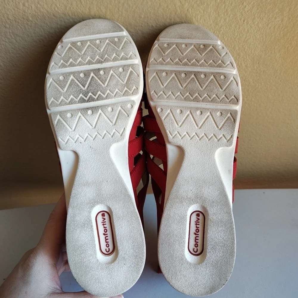 Comfortiva Pillowtop Red Leather Parker Sandals Women's Sz 11 -Travel Flats